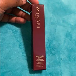 Wander mile high club volume and length mascara